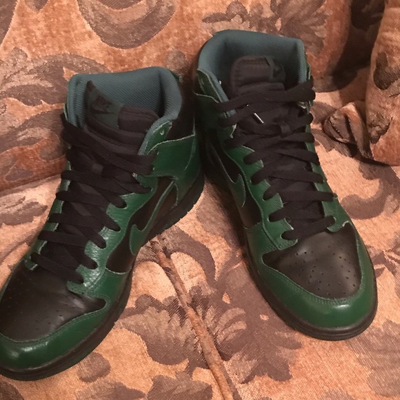 nike dunk gorge green